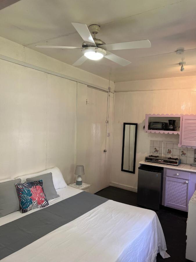 ברידג'טאון Beach Guest House Cleverdale מראה חיצוני תמונה